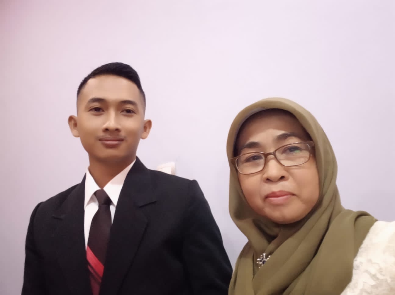 Mengenal lebih dekat : Sadiyanti Hidup Jangan Sampai Membuat Susah Orang Lain